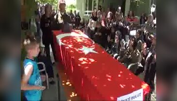 Kore gazisi askeri törenle toprağa verildi