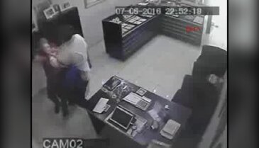 Kuyumcuda yaşanan dehşet güvenlik kamerasında