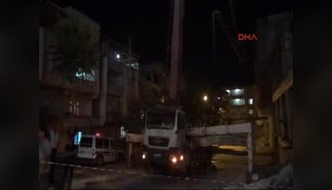 İnşaatta beton dökümü sırasında çökme: 1 yaralı