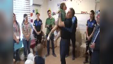 Lösemiyle mücadele eden minik Yağız, ilk karnesini aldı