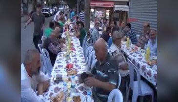 Nevşehir Kızılay'da önce iftar, sonra kan bağışı