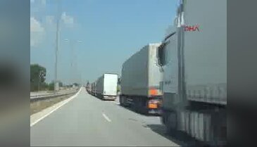 Kapıkule'de 14 kilometre TIR kuyruğu