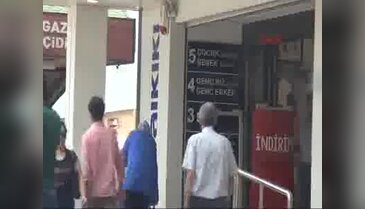 Bursa'da 'bomba var' diye bağırdı mağazadaki bazı müşteriler para ödemeden kaçtı
