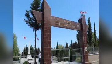 Samsun'da şehit anneleri evlatlarının mezar taşlarını öptü