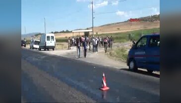 Hemzemin geçitte kaza; 3 ölü, 4 yaralı