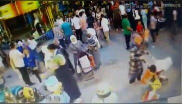 Bursa'da 'asılsız canlı bomba' paniği kamerada