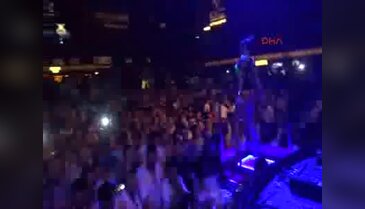 Özbey: Aşkta gurur olmaz