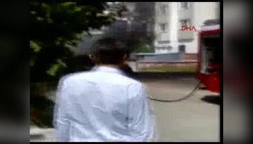 Bartın'da park halindeki iki araç yandı
