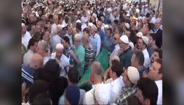 Davutoğlu ve Kahraman Fatih Camii'nde cenaze törenine katıldı