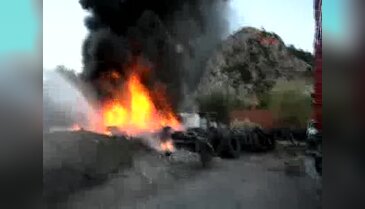 Manisa'da lastikçi dükkanında korkutan yangın