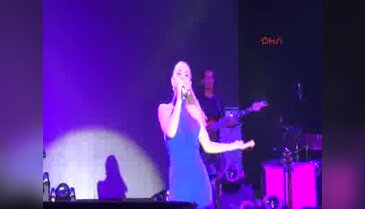 Kemer Altın Nar Festivali'nde Simge ve Mustafa Sandal konseri