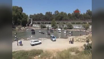 Tarsus Barajındaki görüntü sahilleri aratmıyor