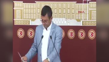 CHP'li Özgür Özel Meclis'te düzenlediği basın toplantısında konuştu - 1