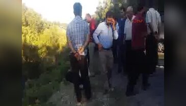 Andırın'da minibüs devrildi: 14 yaralı