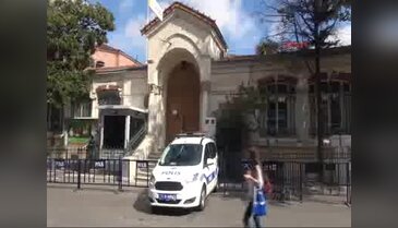 Fransa Başkonsolosluğu bugün de kapalı