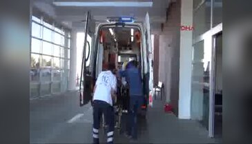 Otomobil şarampole devrildi: 3 yaralı