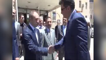 Bakan Yardımcısı Erdem,Yüksekova'da hasar gören okulları inceledi