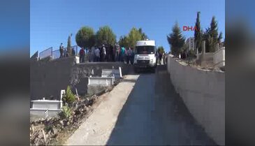 Su altında, derin nefes almış