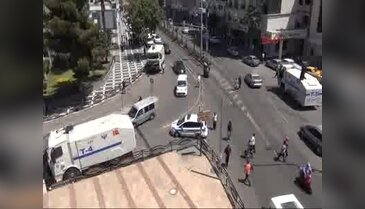 Şanlıurfa'da DBP'liler, valiliğin yasak kararına tepki gösterdi
