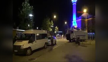 Çanakkale Boğaz Komutanlığı önünde TOMA'lı önlem