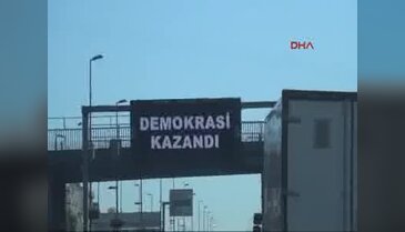 Trafik yoğunluğu levhasından Türkiye'ye teşekkür
