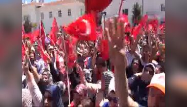 Yozgat'ta darbe girişimcilerine karşı tepki mitingi