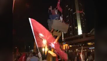 Taksim Meydanı'nda coşkulu kalabalık! - 2