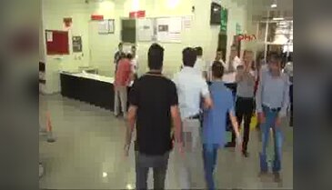 Şanlıurfa'da sağlık kontrolüne getirilen 2 askere linç girişimi - 2