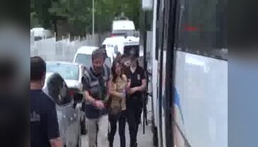 Trabzon'da gözaltına alınan hakim ve savcılardan 11'i adliyeye sevk edildi