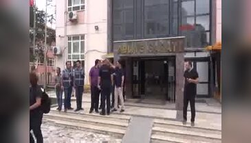 Gebze'de gözaltına alınan hakim ve savcılar adliyeye sevk edildiler