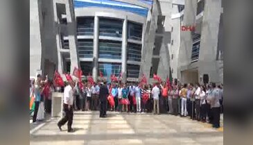 Adliyede darbe girişimi protestosu