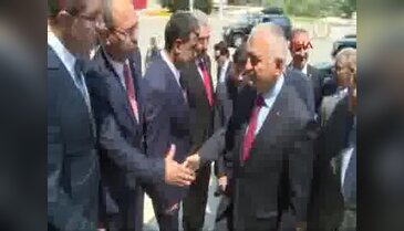 Başbakan Yıldırım TBMM'de zarar gören yerleri inceledi