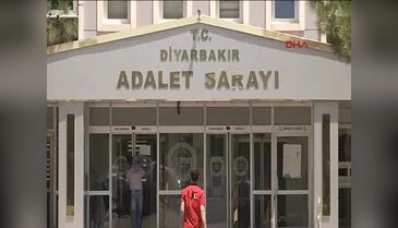 Diyarbakır'da gözaltına alınan hakim ve savcılar adliyede