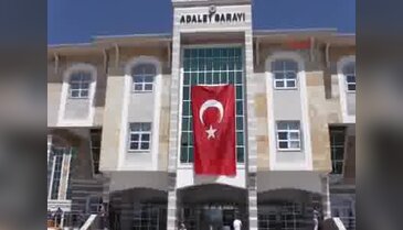 Uşak'taki 11 hakim ve savcı adliyede