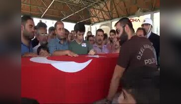 Şehit polis Eyyüp Oğuz, son yolculuğuna uğurlandı