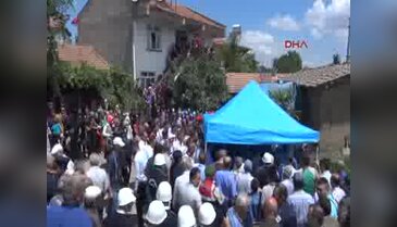 Şehit polisi binler uğurladı