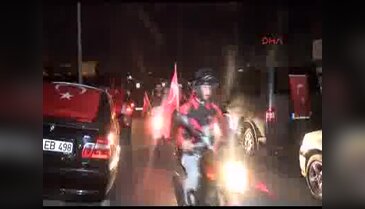 Vatan Caddesi'nde demokrasi nöbeti