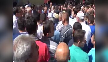 Bursa'da Şehit Polis İbrahim Akın son yolculuğuna uğurlanıyor - 1