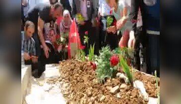Şehit polis Velit Bekdaş, Midyat'ta tekbirler eşliğinde uğurlandı - 2