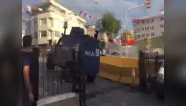 Esenler'de tankla 5 kişiyi ezdiği belirtilen 3 asker tutuklandı