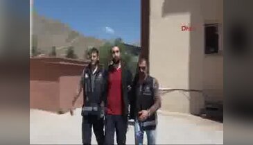 Hakkari'de 3 polis adliyeye çıkarıldı