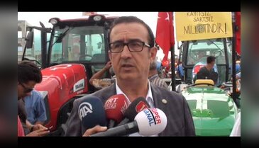 Bursa İnegöl'de vatandaşlar darbe girişimine 300 traktörle tepki gösterdi