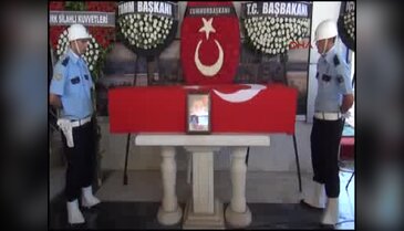 İzmir şehidini uğurladı