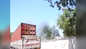 Kopan elektrik telleri yangına neden oldu