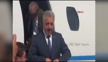Bakan Arslan şehit ailesinin acısını paylaştı