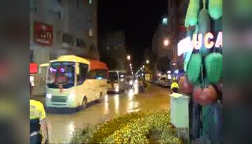 Kumluca'da ulaşım esnafından darbe girişimine tepki konvoyu