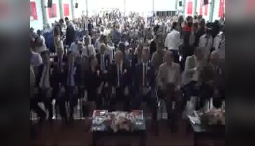Bakan Özlü'den yabancı yatırımcılara Türkiye'ye yatırım çağrısı