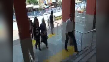 Fethullah Gülen'in akrabası "abla" evleri boşaltırken yakalandı