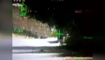 Van'da teröristin etkisiz hale getirilmesi zırhlı araç kamerasında