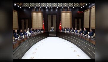 Cumhurbaşkanı Erdoğan, TBMM Başkanı Kahraman ve Başkanlık Divanı üyelerini kabul etti